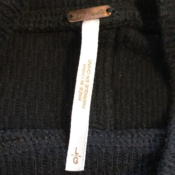 Free People Womens Long Sleeve Top Sz L Black Puff Sleeve Layer Basic Goth Easy - Picture 4 of 8